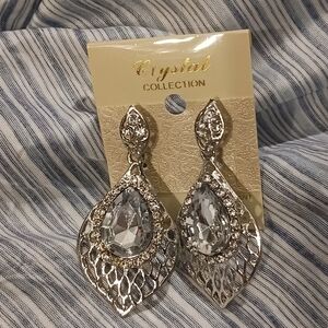 NWT!! Crystal Collection Earrings